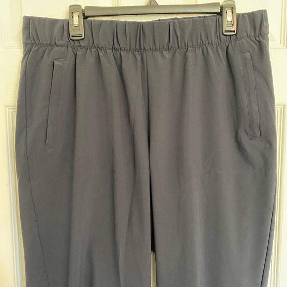 2/$10 Talbots athletic capris - Picture 2 of 7